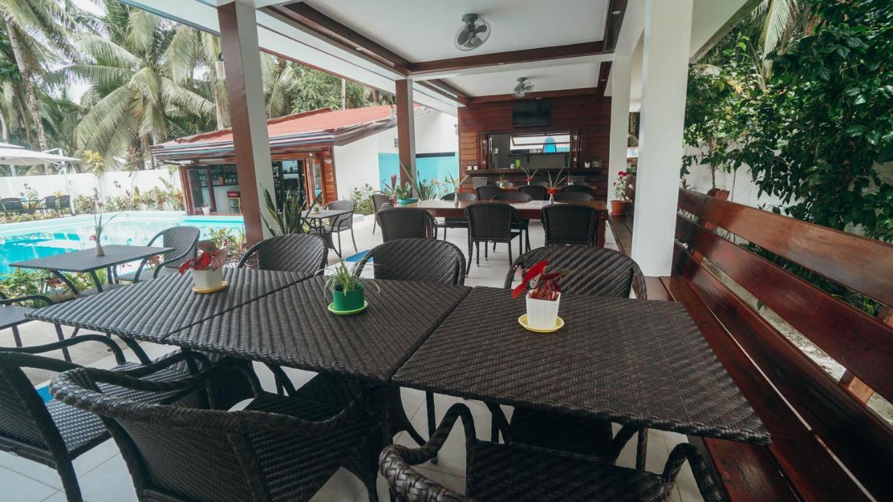 Point 303 Resort General Luna  Bagian luar foto