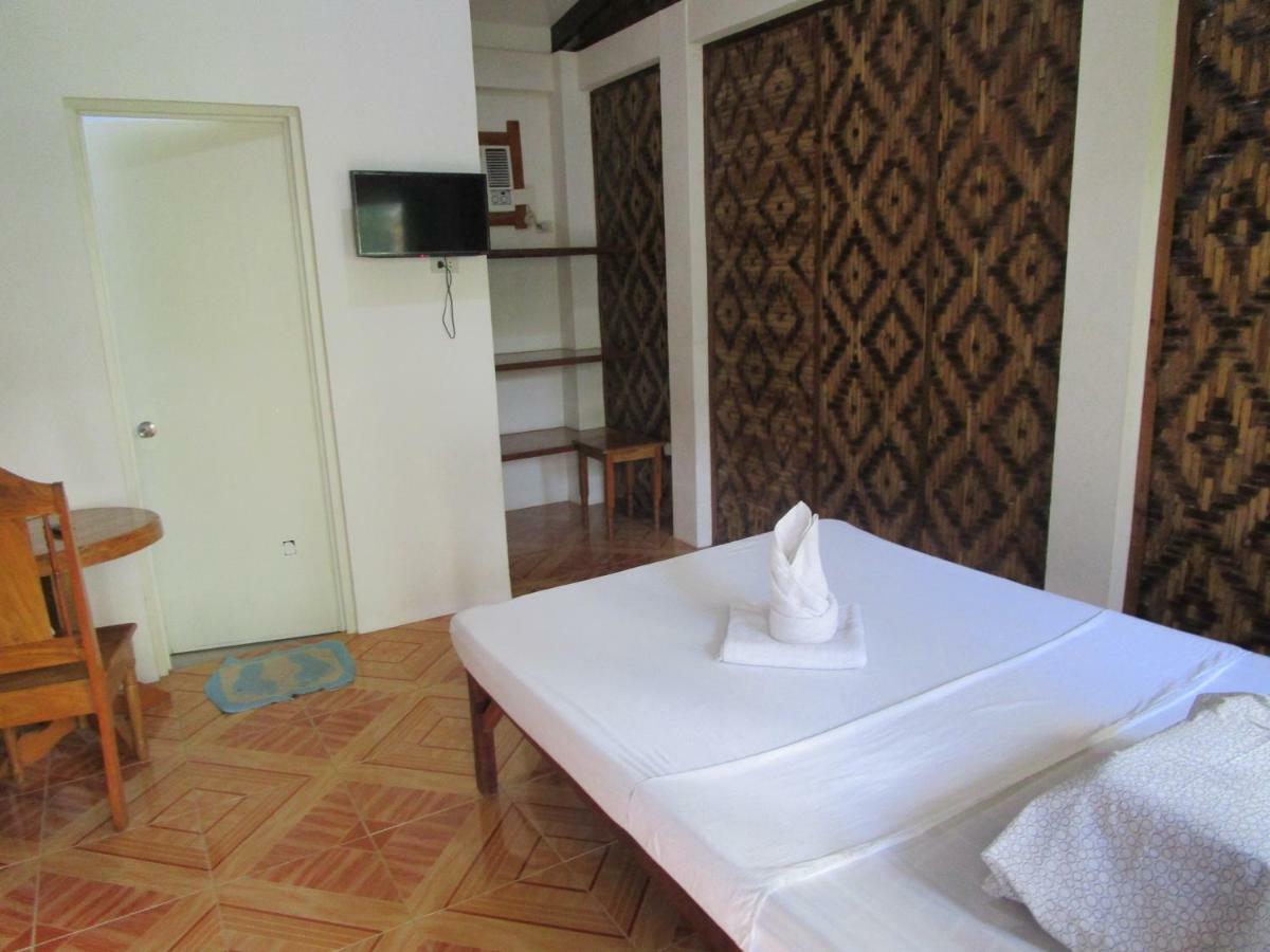 Point 303 Resort General Luna  Bagian luar foto
